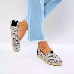 TOMS ALPARGATA BLACK DIAMOND JACQUARD ROPE SOLE BOHO ESPADRILLE SHOES